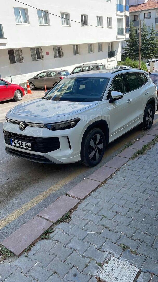 Sahibinden Volkswagen Tayron 1.5 e-TSI Life 2025 Model Ankara 8.000 km Beyaz 3