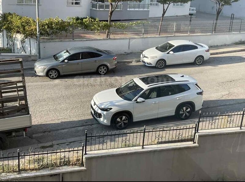 Sahibinden Volkswagen Tayron 1.5 e-TSI Life 2025 Model Ankara 8.000 km Beyaz