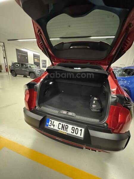 Sahibinden Alfa Romeo Junior Ibrida 1.2 speciale 2024 Model 4