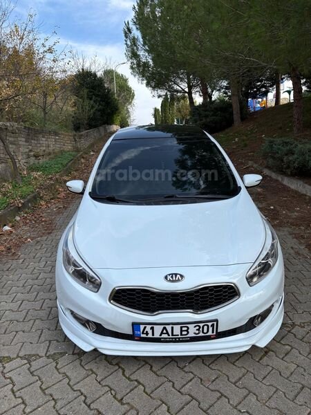 Sahibinden Kia Ceed 1.6 CRDi Concept 2012 Model 215.000 km Beyaz