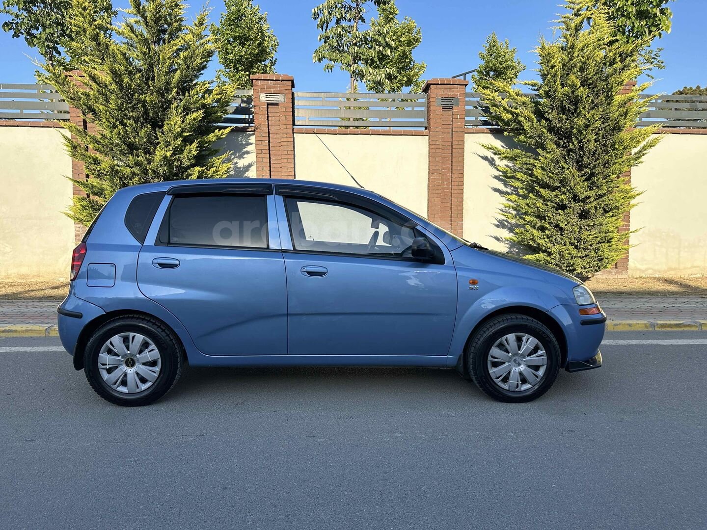Temiz 1.4 16V SX Safkan benzinli yeni muayeneli düşük km 6