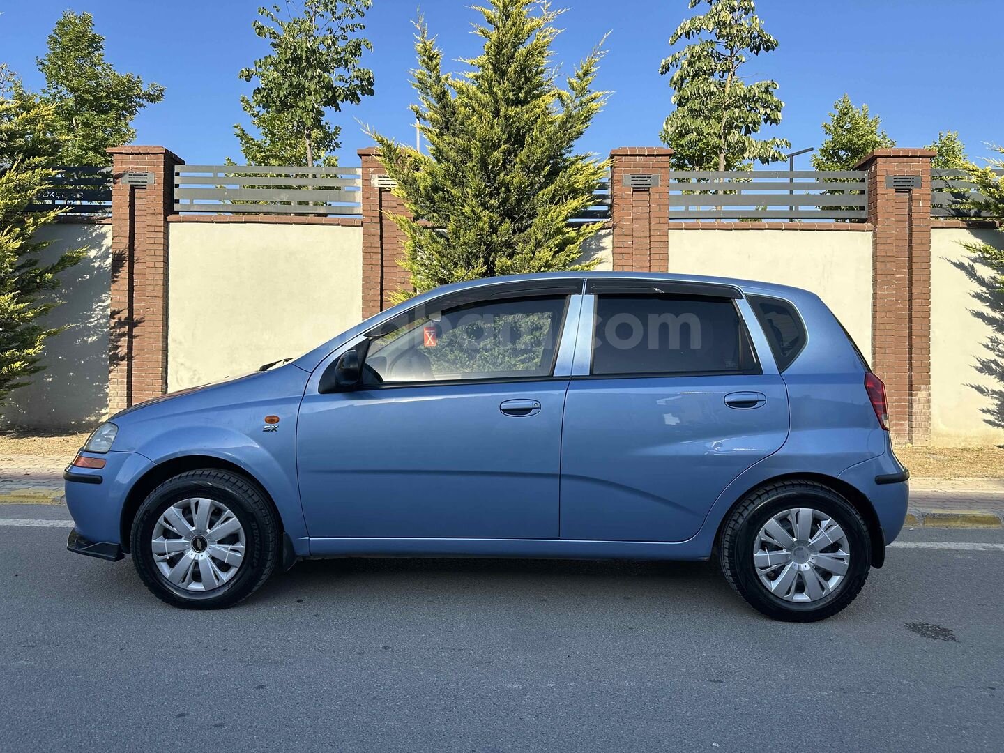Temiz 1.4 16V SX Safkan benzinli yeni muayeneli düşük km 4