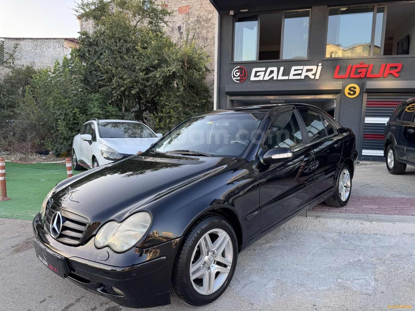 Galeriden Mercedes - Benz C 220 CDI Classic 2002 Model Bursa 409.000 km Siyah 7