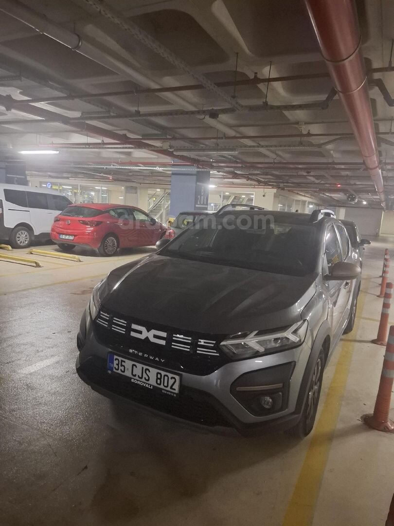 Sahibinden Dacia Sandero 1.0 TCe Extreme 2024 Model 1