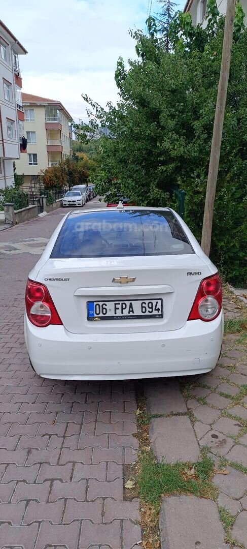 Sahibinden Chevrolet Aveo 1.4 LT 2013 Model 92.000 km Beyaz 4