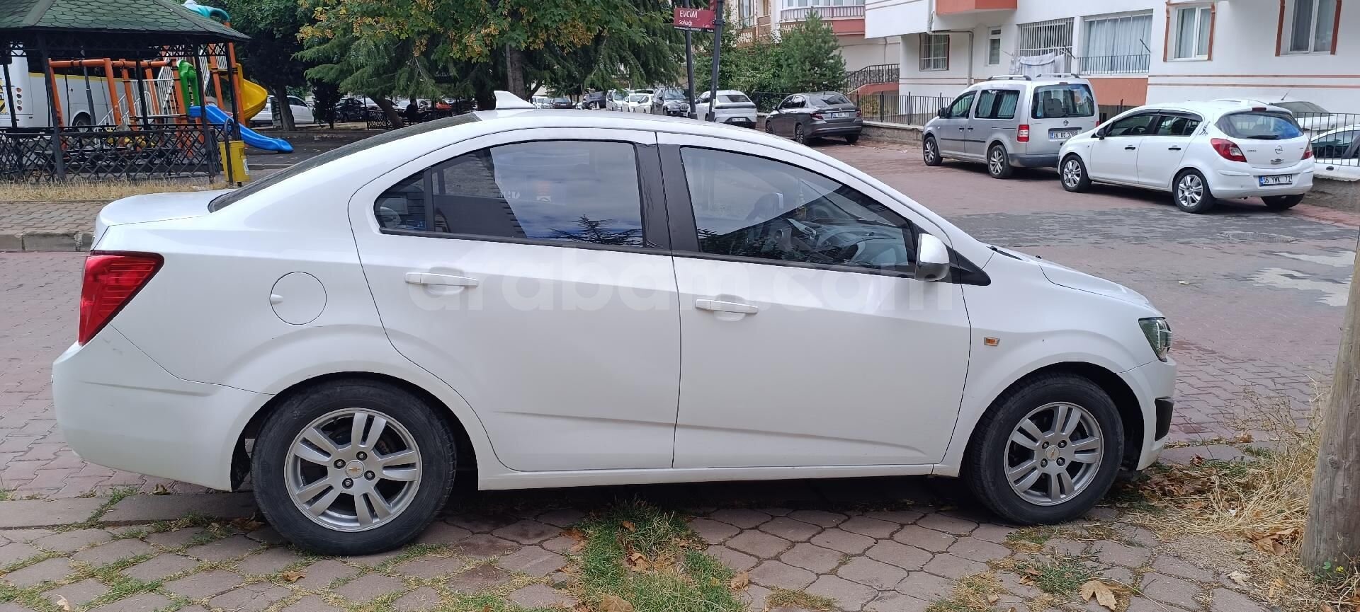 Sahibinden Chevrolet Aveo 1.4 LT 2013 Model 92.000 km Beyaz 5