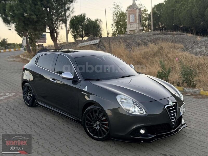 ŞENTÜRK'ten~ALFA ROMEO GİULİETTA~EMSALSİZ TEMİZLİKTE~DEĞİŞENSİZ
