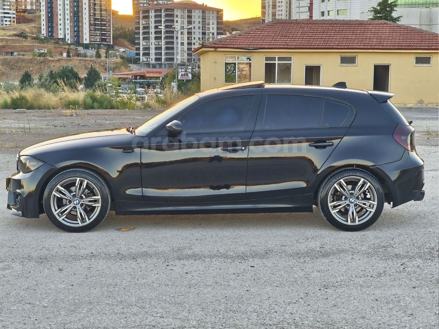 Galeriden BMW 1 Serisi 116i Premium 2008 Model Kırıkkale 244.000 km Siyah 6