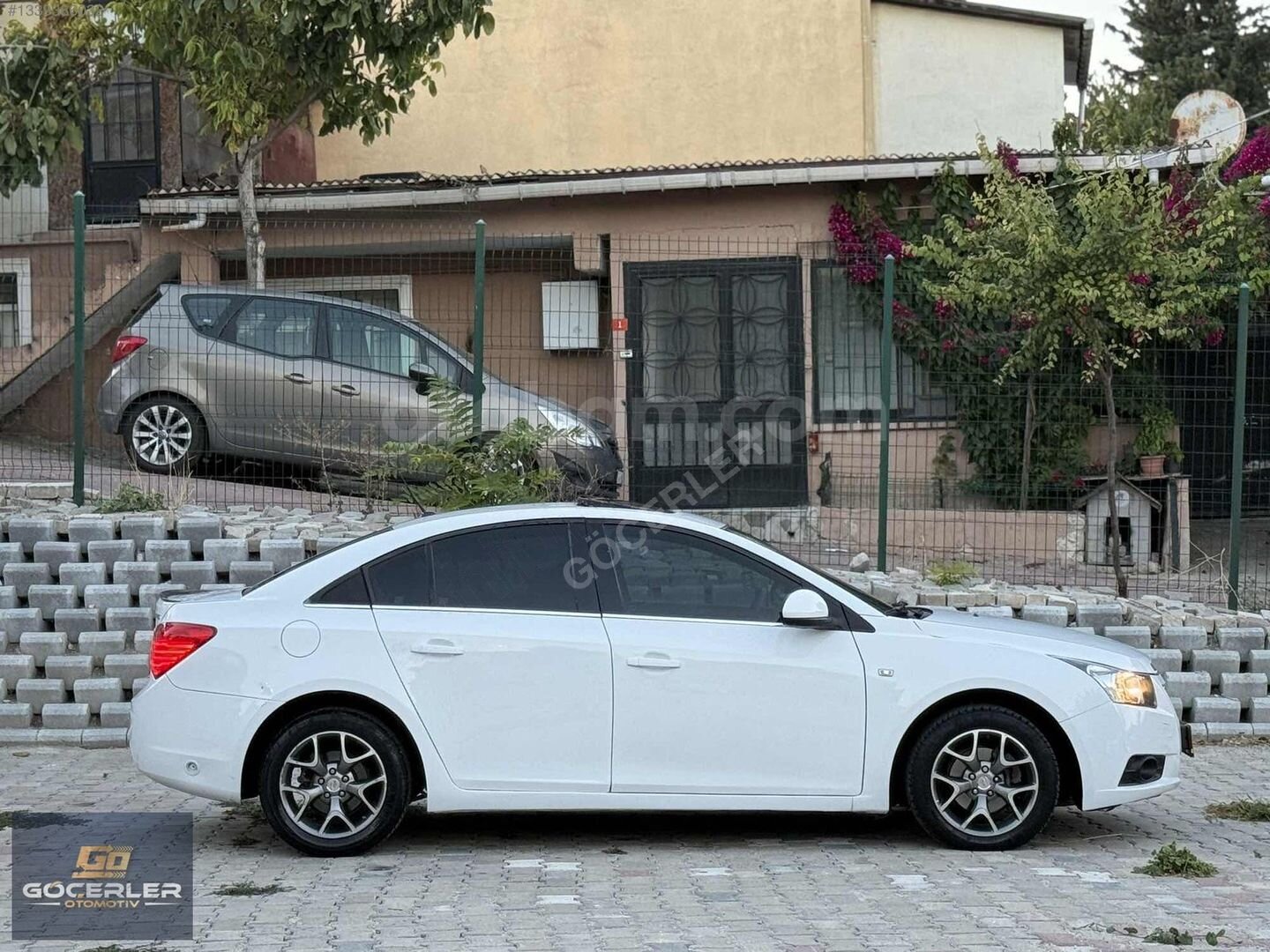 GÖÇERLER'DEN 2010 MODEL CRUZE SUNROOF DERİ KOLTUK TESLA EKRAN 2