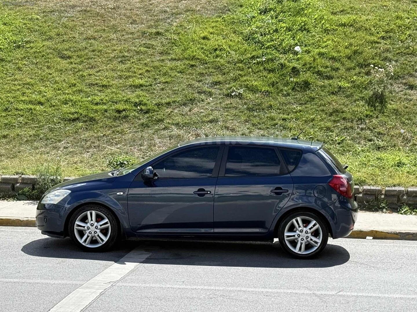 FIRSAT ARACI 298 BİN KM OTOMOTİK 1.6 DİZEL SIFIR MOTOR 6