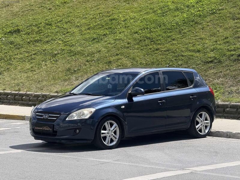 FIRSAT ARACI 298 BİN KM OTOMOTİK 1.6 DİZEL SIFIR MOTOR
