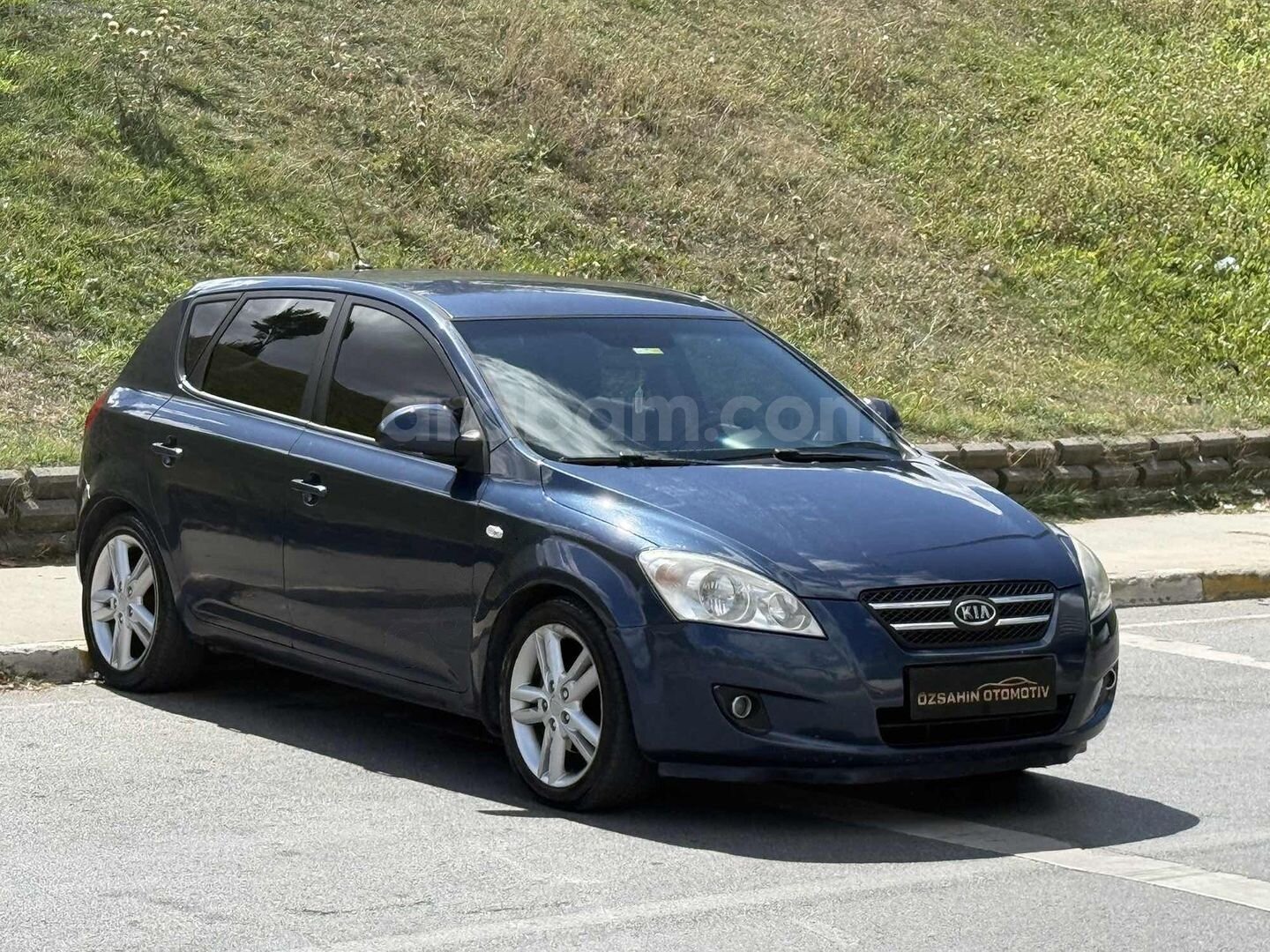 FIRSAT ARACI 298 BİN KM OTOMOTİK 1.6 DİZEL SIFIR MOTOR 3