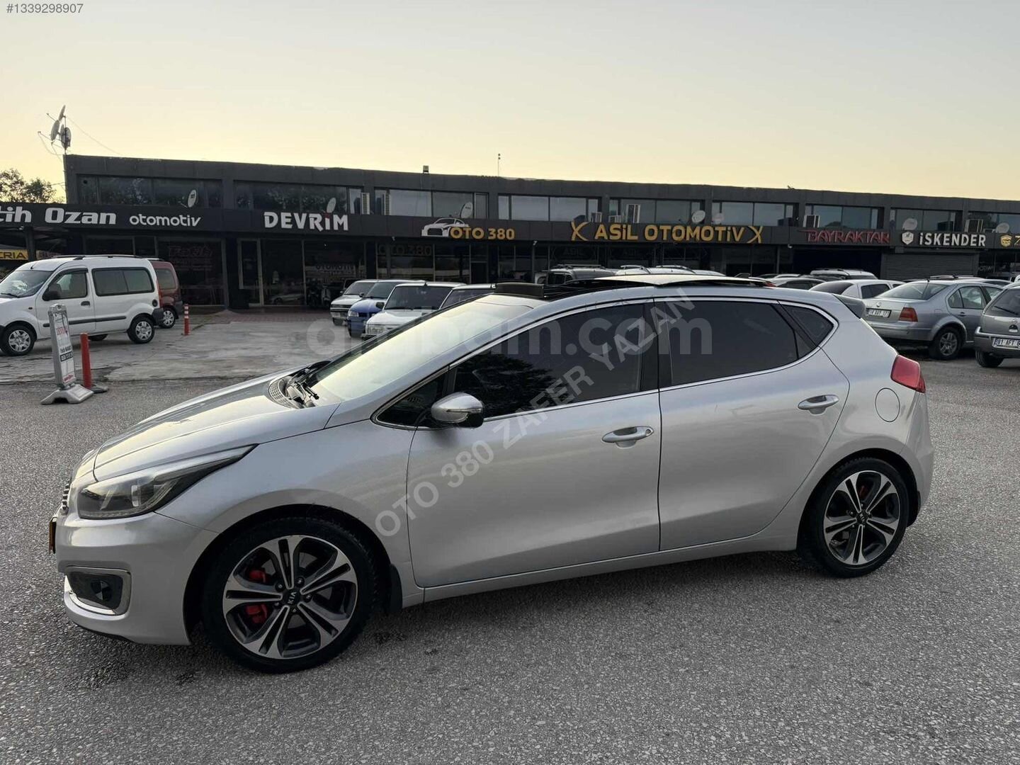 GALERİ OTO 380 DEN KİA CEED DİZEL OTOMATİK 4