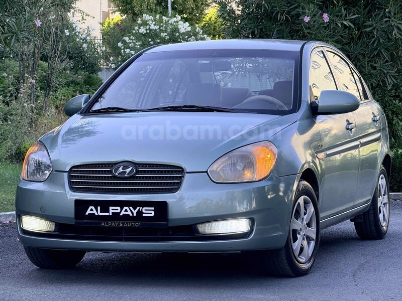 Galeriden Hyundai Accent Era 1.5 CRDi-VGT Select 2006 Model İstanbul 270.000 km Yeşil
