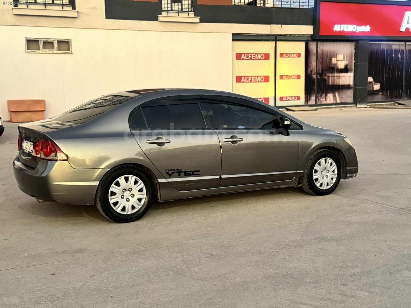 Galeriden Honda Civic 1.6i VTEC Dream 2007 Model Adıyaman 247.000 km Füme 4