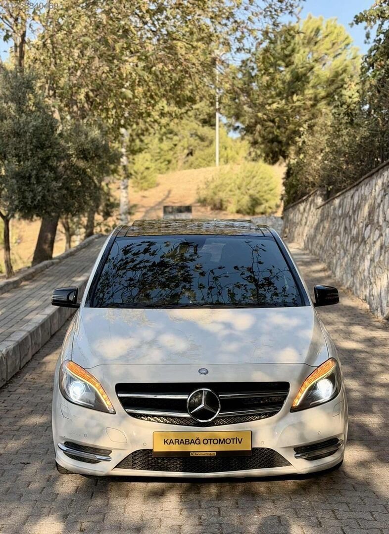 Galeriden Mercedes - Benz B 180 BlueEFFICIENCY Sport 2013 Model İzmir 170.280 km Beyaz 1