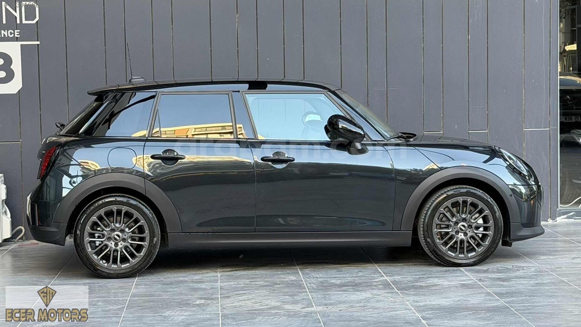 2025 MINI COOPER 1.5 FAVOURED HATASIZ BOYASIZ K.KARTNA 12 TAKSİT 5