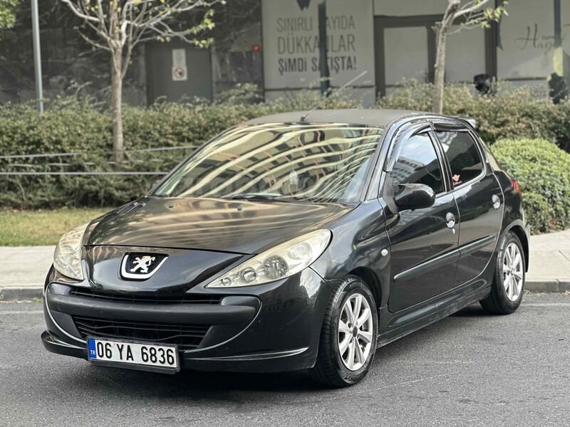 Galeriden Peugeot 206 1.4 HDi Comfort 2010 Model İstanbul 248.000 km Siyah
