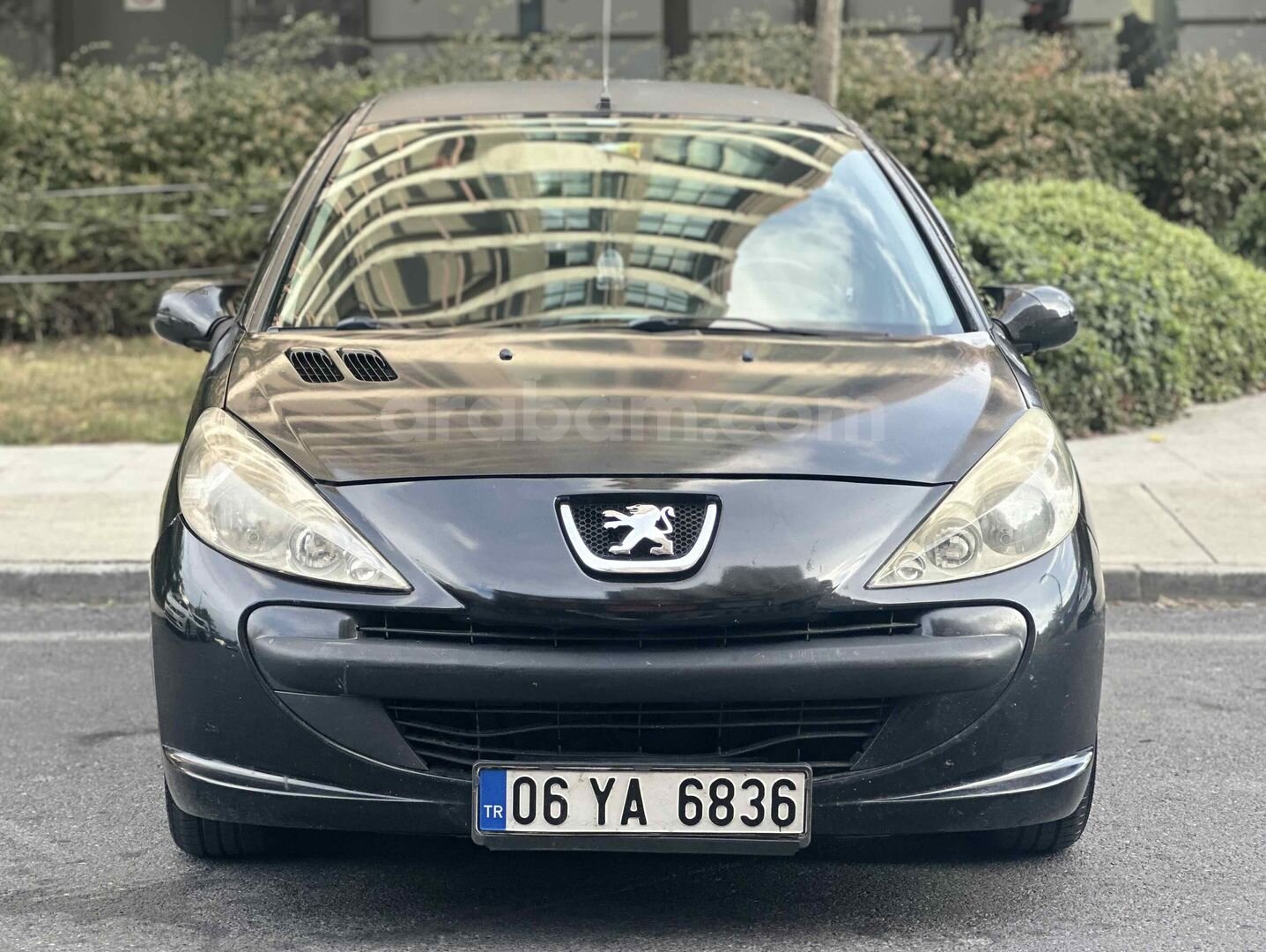 Galeriden Peugeot 206 1.4 HDi Comfort 2010 Model İstanbul 248.000 km Siyah 2