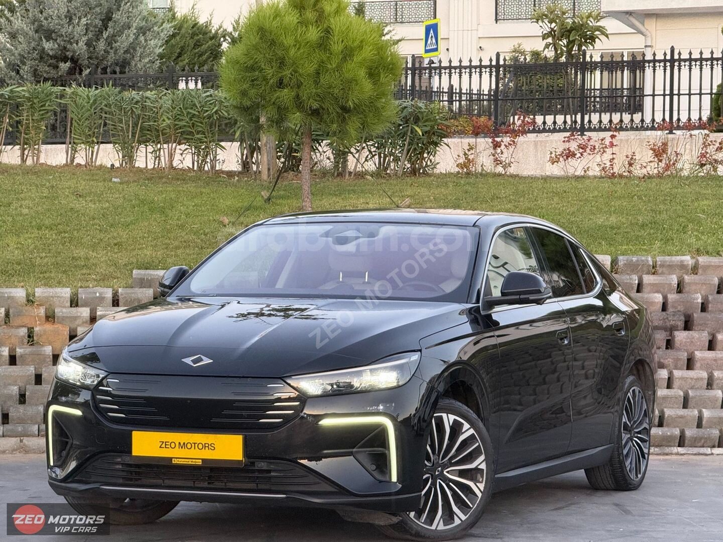 2025 TOGG CAM TAVAN-KIŞ PAKET SİYAH İÇİ BEJ HATASIZ %20FATURALI 3