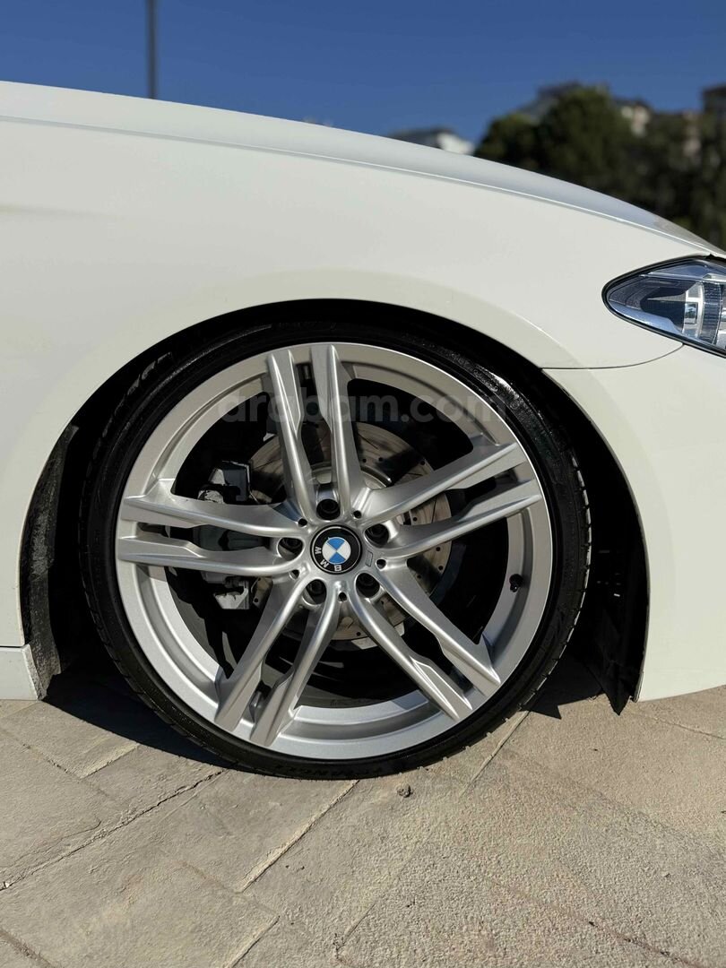 Sahibinden BMW 5 Serisi 520d Exclusive 2011 Model Antalya 282.000 km Beyaz 6