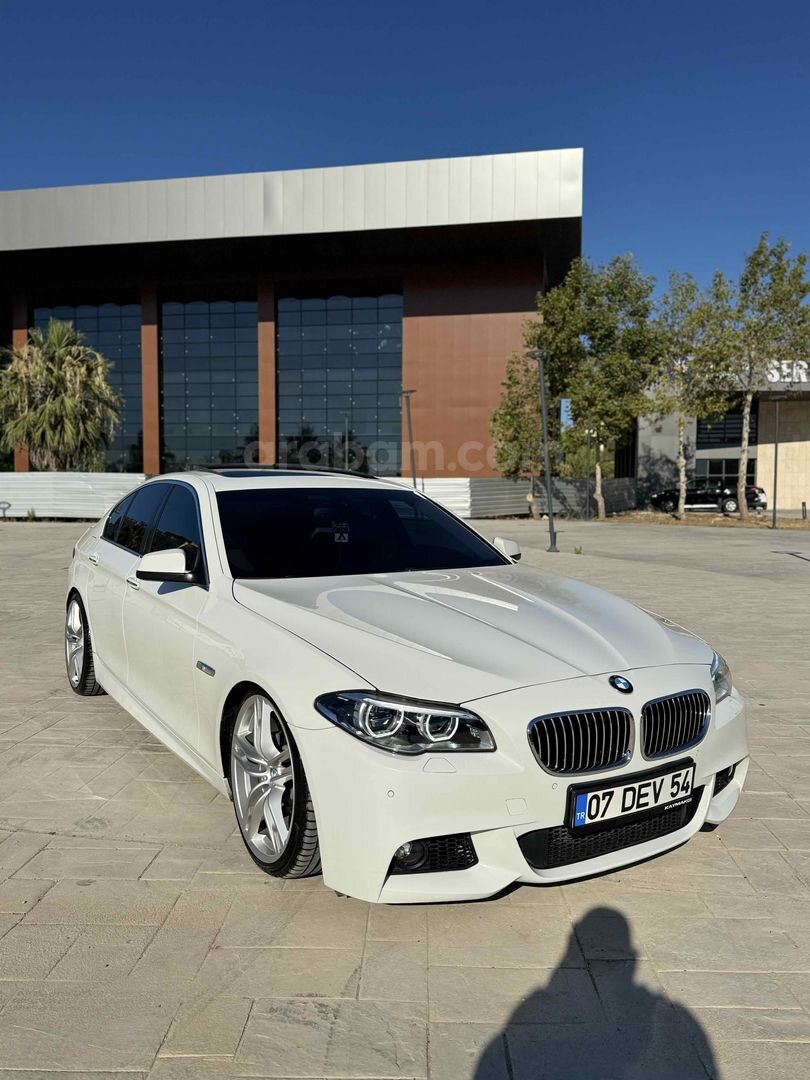 Sahibinden BMW 5 Serisi 520d Exclusive 2011 Model Antalya 282.000 km Beyaz 3