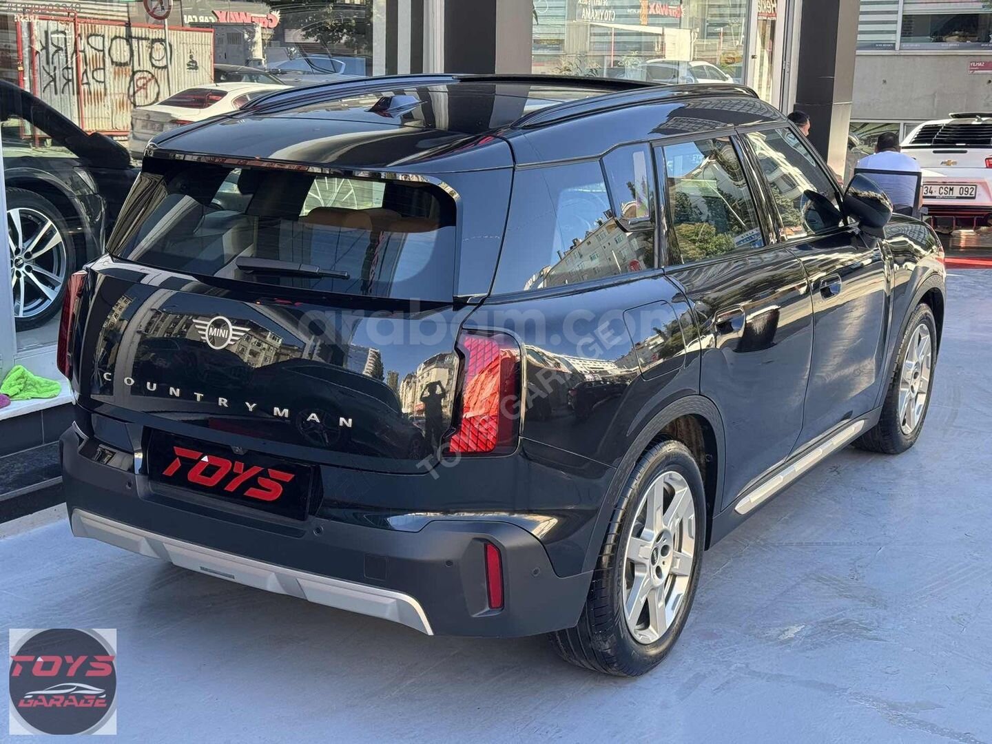TOYS GARAGE 2025 MİNİ COUNTRYMAN 18.000KM HATASIZ SİYAH İÇİ TABA 6