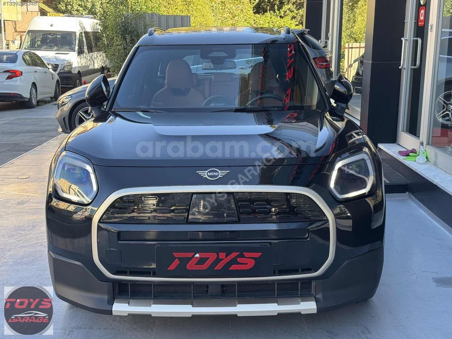 TOYS GARAGE 2025 MİNİ COUNTRYMAN 18.000KM HATASIZ SİYAH İÇİ TABA 4