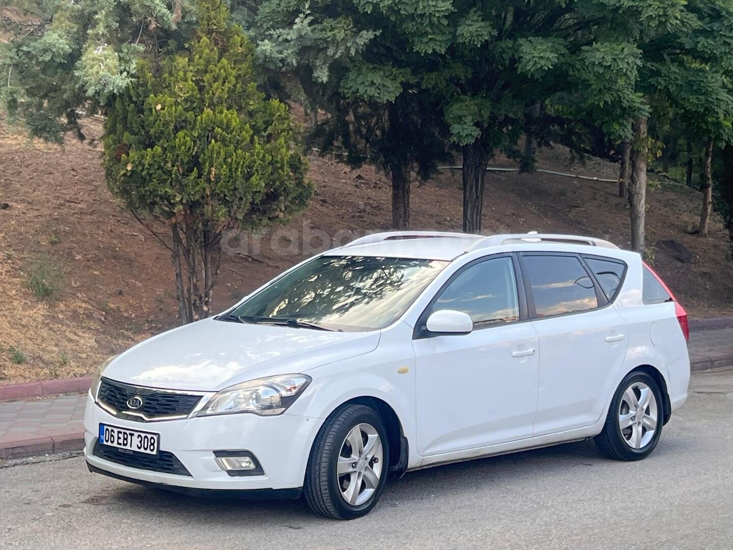 Sahibinden Kia Ceed 1.6 CRDi Motion SW 2010 Model 1