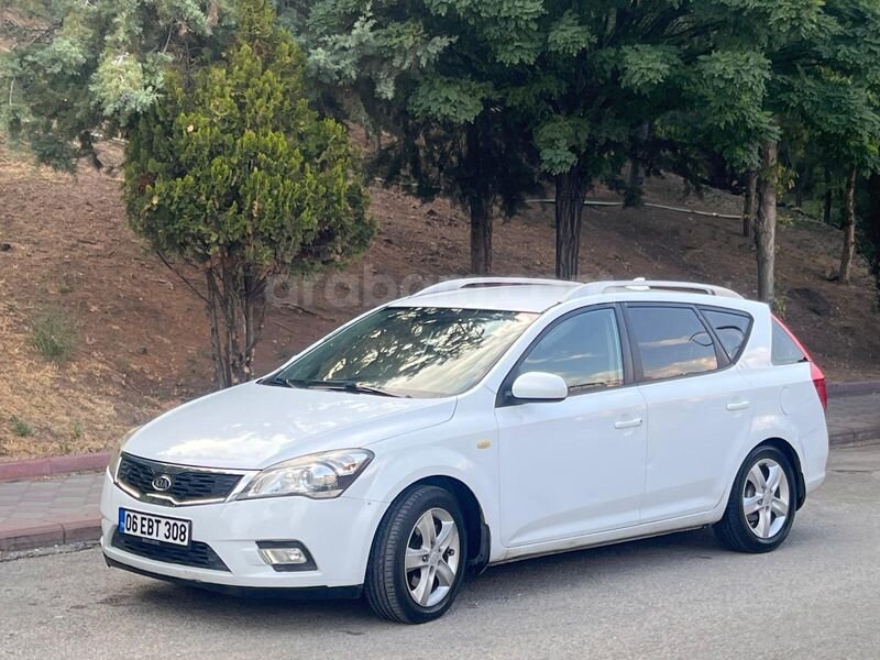 Sahibinden Kia Ceed 1.6 CRDi Motion SW 2010 Model 1