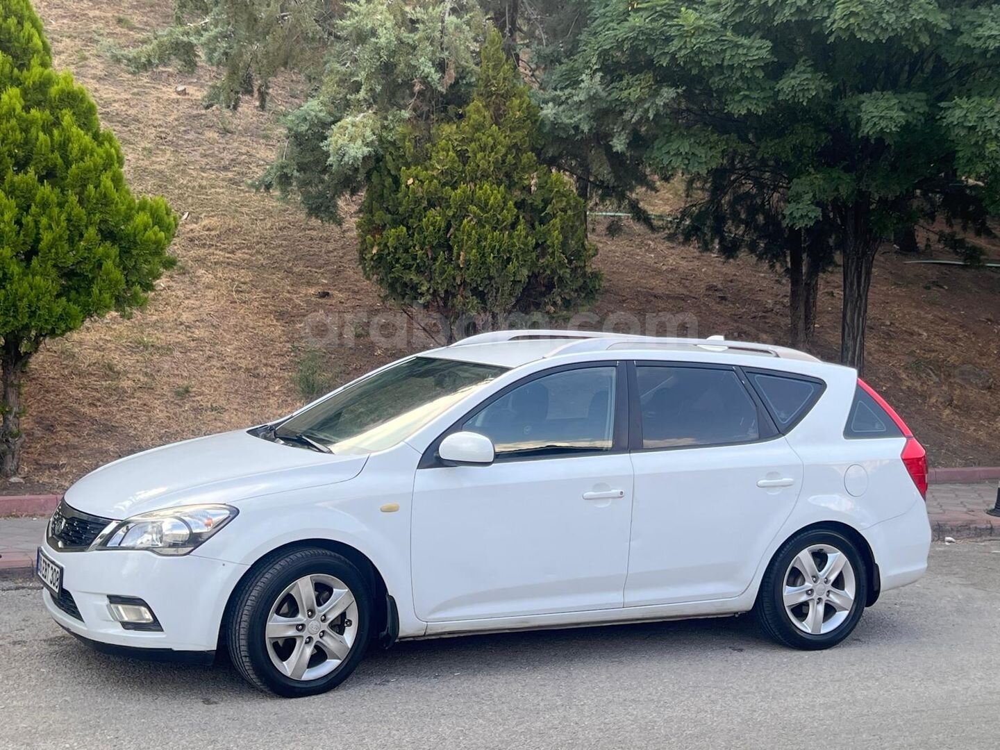 Sahibinden Kia Ceed 1.6 CRDi Motion SW 2010 Model 2