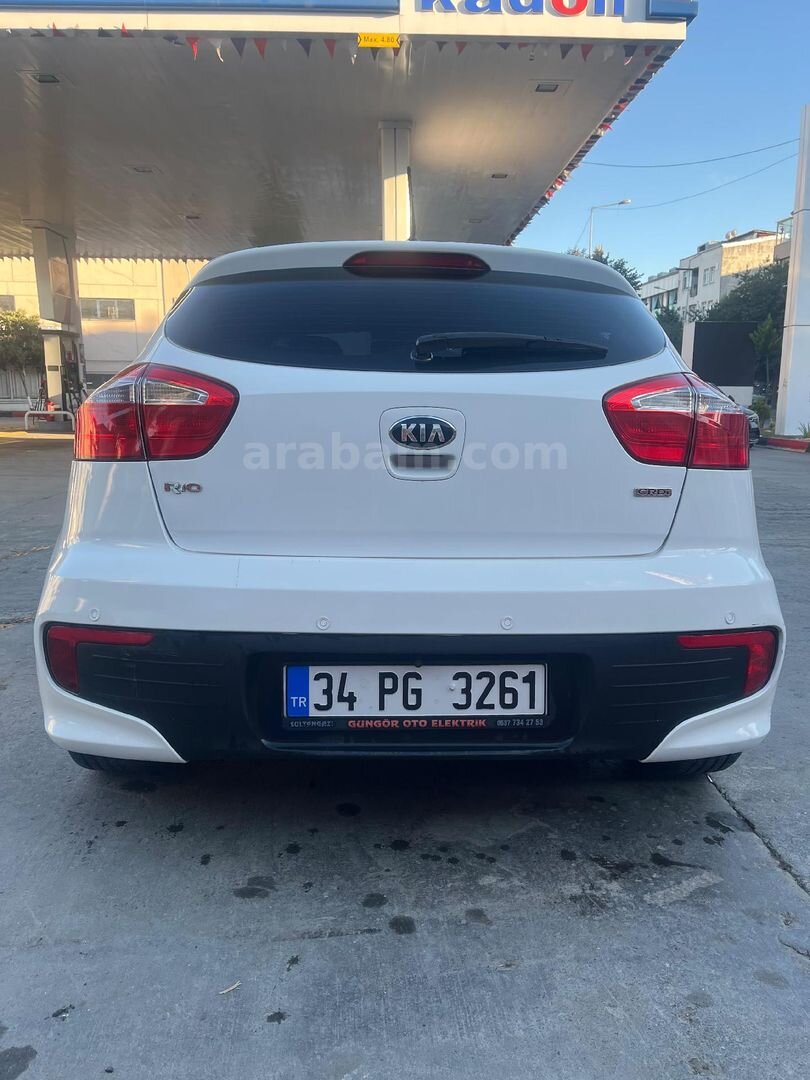 Sahibinden Kia Rio 1.4 CRDi 2015 4
