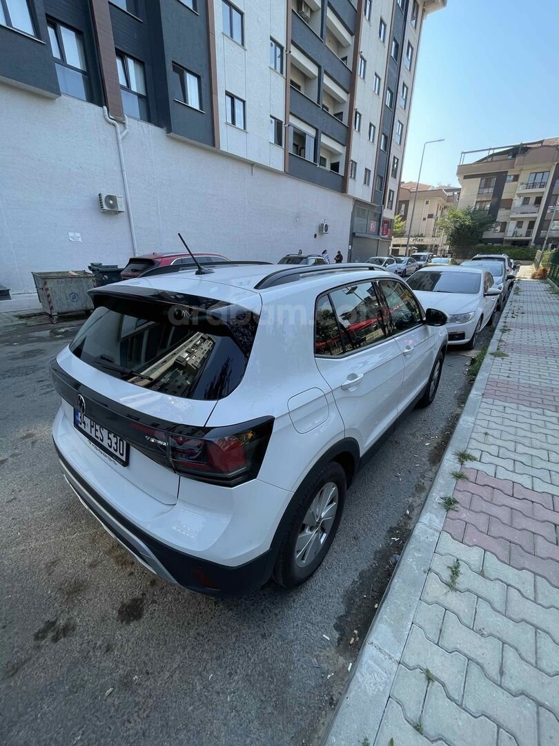 Sahibinden Volkswagen T-Cross 1.0 TSI Life 2025 Model İstanbul 10.300 km Beyaz 5