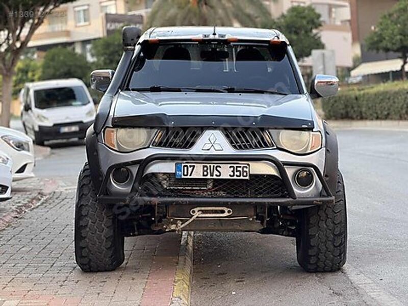 2010 Mitsubishi L200 Intense Lux 4x4 Dizel Pickup
