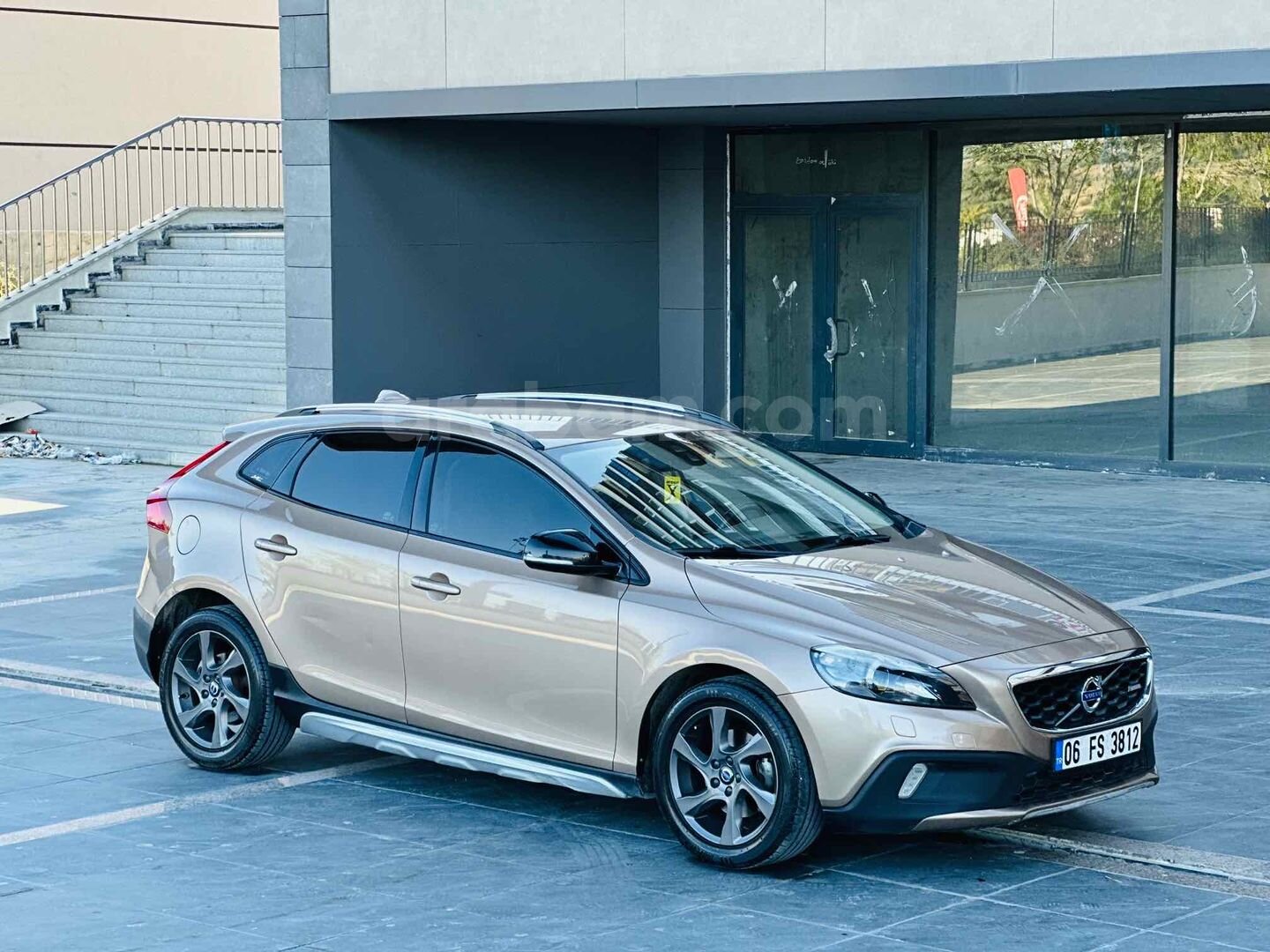 Sahibinden Volvo V40 Cross Country 1.6 D Advance 2015 Model 3