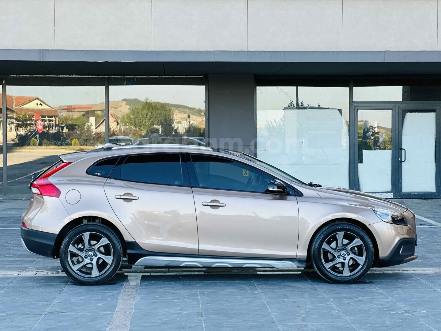 Sahibinden Volvo V40 Cross Country 1.6 D Advance 2015 Model 2