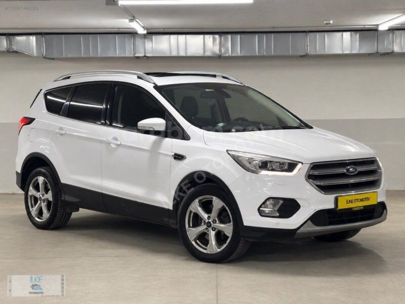 2017 KUGA TİTANİUM CAM TAVANLI KAZASIZ EMSALSİZ