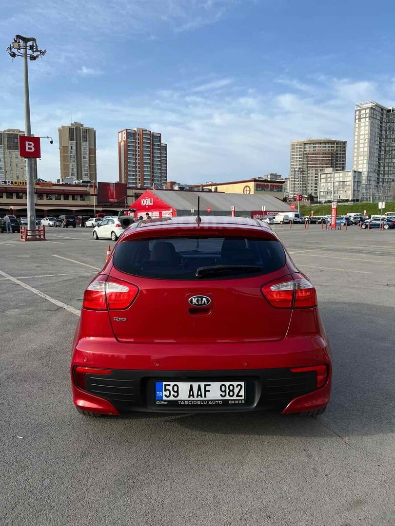 Sahibinden Kia Rio 1.4 CVVT Comfort 2016 Model 2