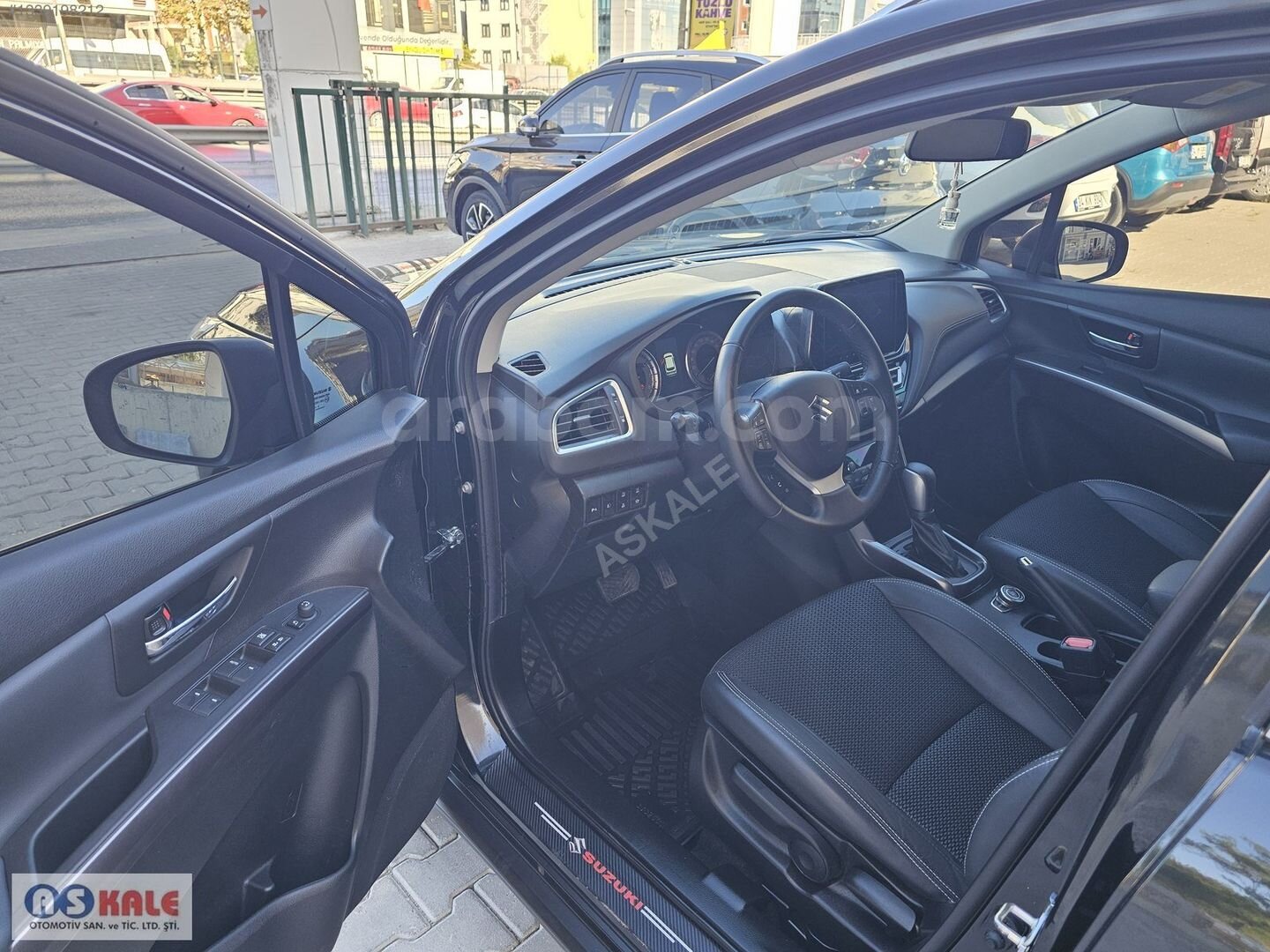SUZUKİ BAYİİ ASKALE'DEN 2023 S-CROSS 4X4 PREMİUM HATASIZ BOYASIZ 7
