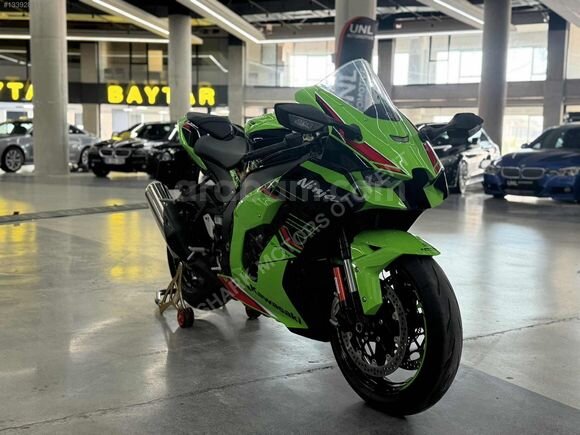 Galeriden Kawasaki Ninja ZX-10R 2023 Model Ankara 13.300 KM Yeşil