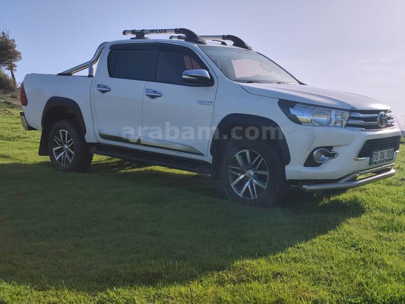Sahibinden Toyota Hilux 2.4 D-4D 4x2 Adventure 2017 Model
