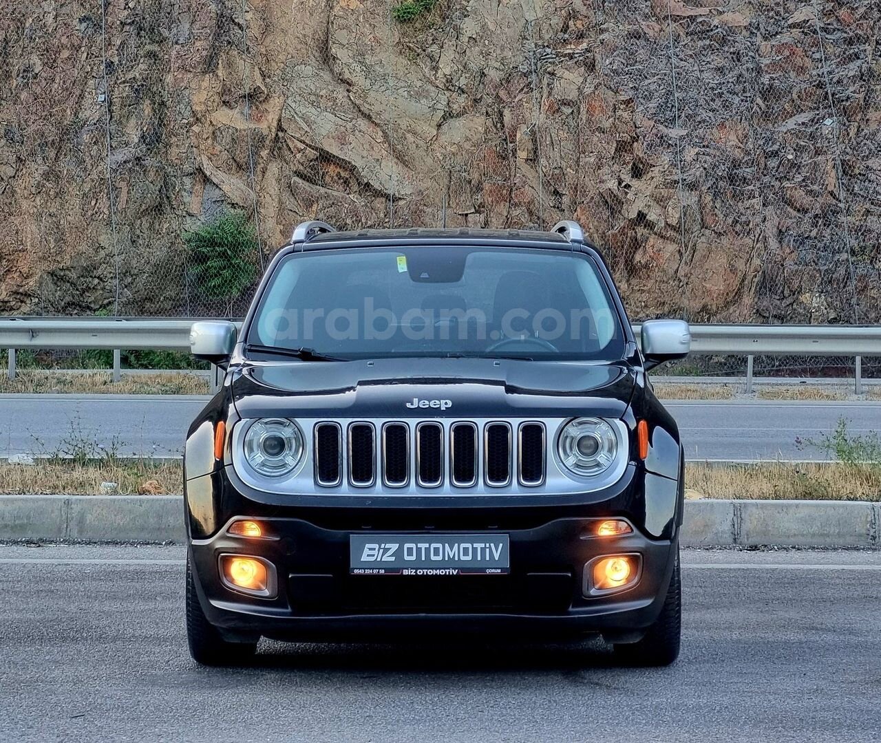 Galeriden Jeep Renegade 1.6 MultiJet Limited 2015 Model Çorum 196.500 km Siyah 2