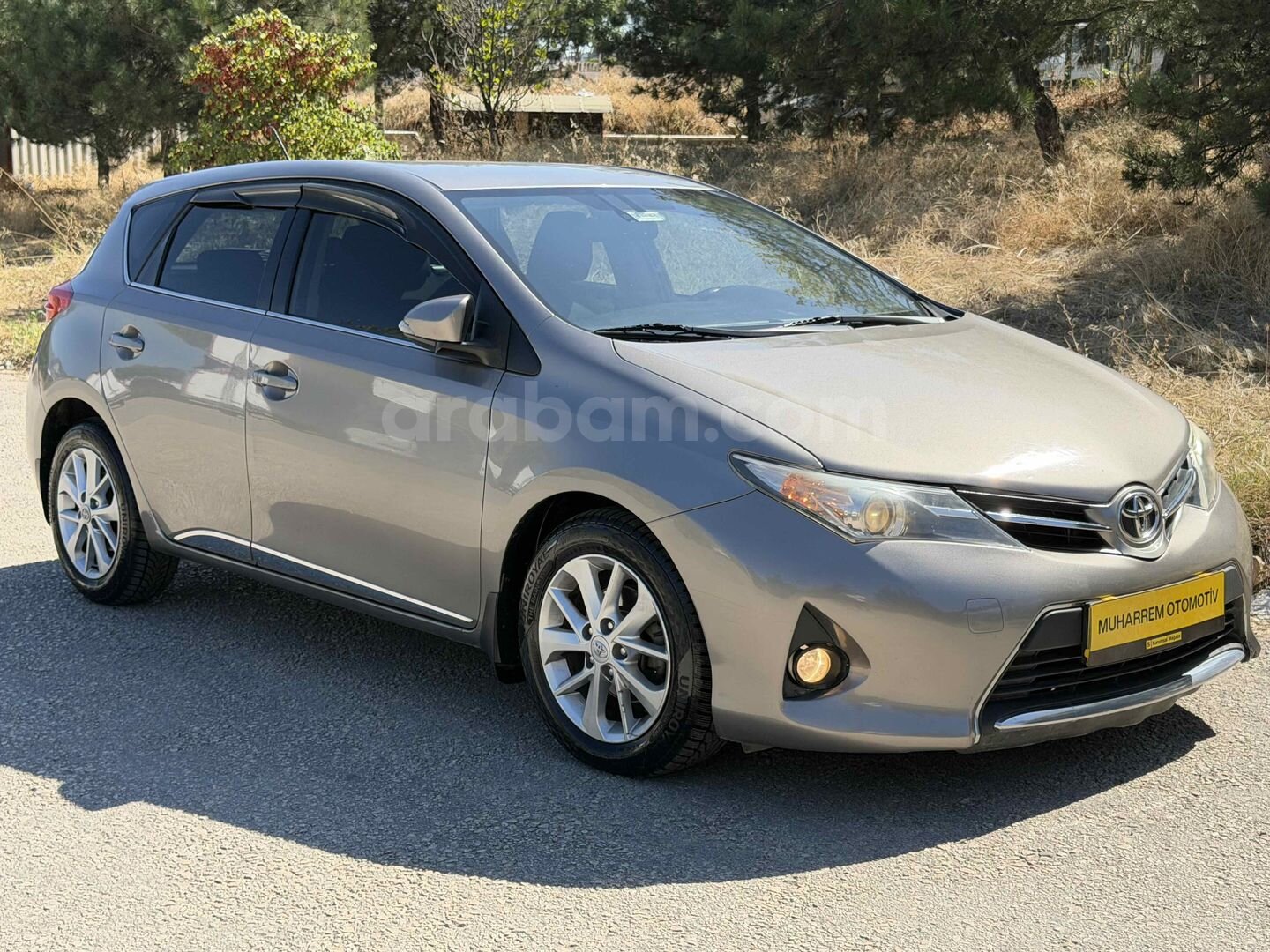 Galeriden Toyota Auris 1.4 D-4D Advance 2013 Model Bursa 300.000 km Kahverengi 4