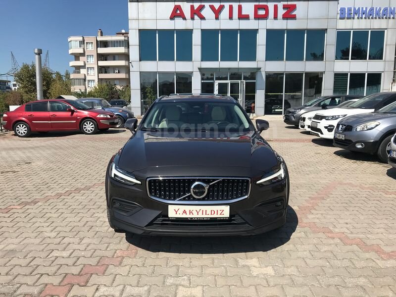HATASIZ 2023 VOLVO V60 CROSS COUNTRY 2.0 B5 ULTIMATE BRIGHT
