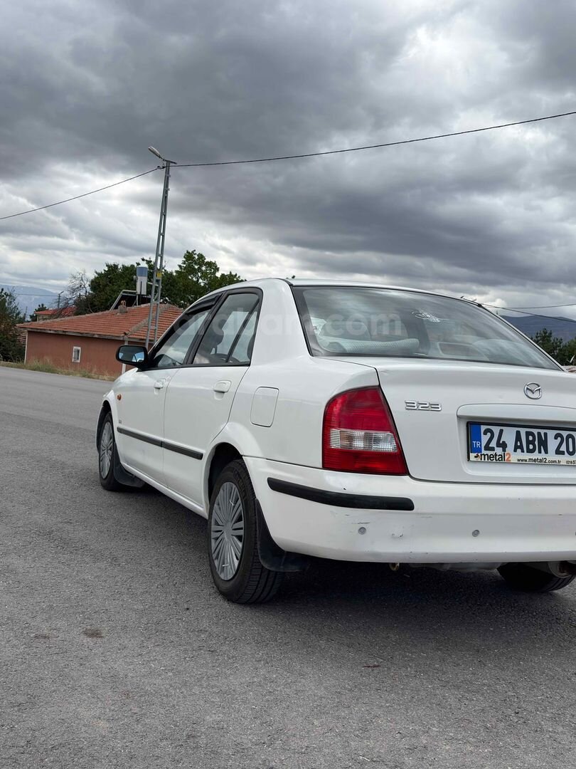 Sahibinden Mazda 323 1.5 GLX 1999 Model 5