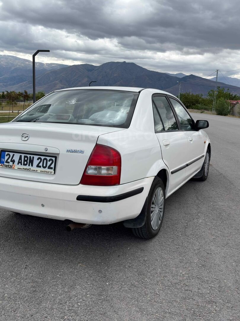 Sahibinden Mazda 323 1.5 GLX 1999 Model 4