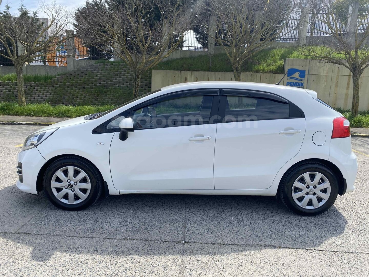 Sahibinden Kia Rio 1.4 CRDi Comfort 2016 Model Bakımlı Tertemiz Tramersiz 5