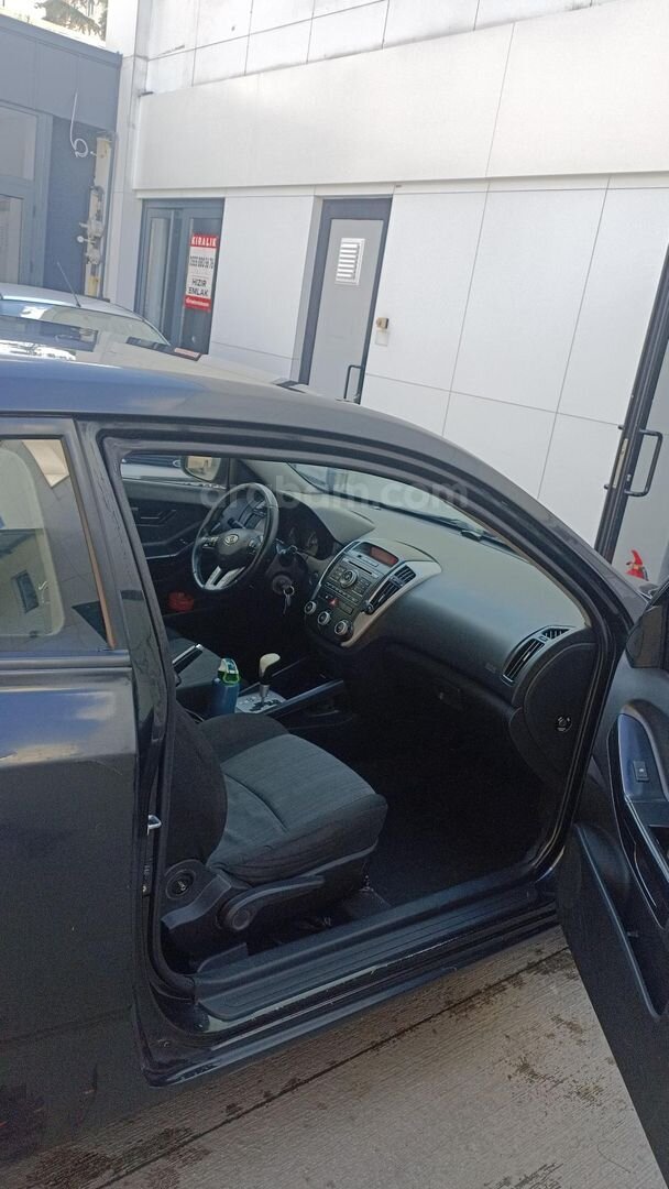 Sahibinden Kia Pro Ceed 1.6 CRDi Concept 2011 Model 4
