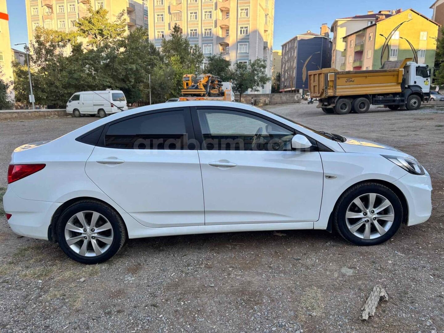 Sahibinden Hyundai Accent Blue 1.6 CRDI Mode 2014 Model 6