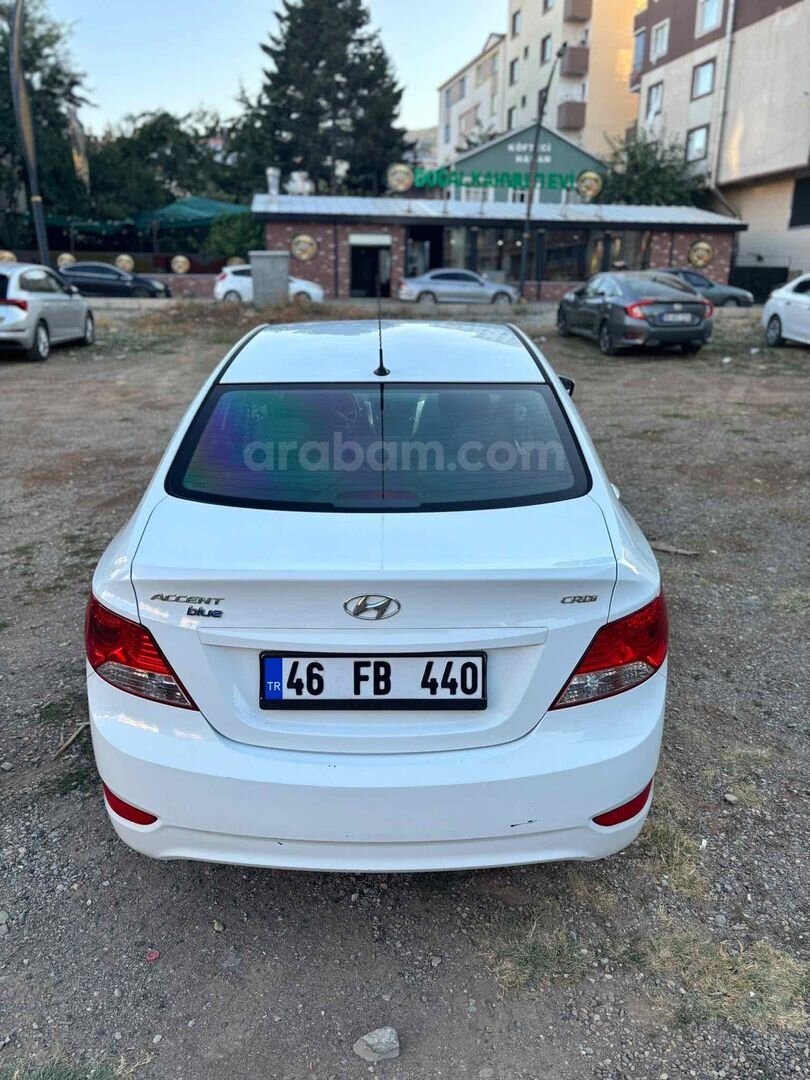 Sahibinden Hyundai Accent Blue 1.6 CRDI Mode 2014 Model 4